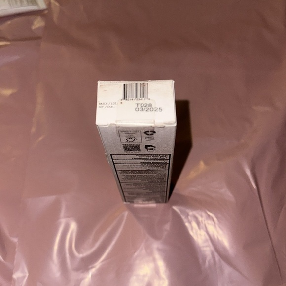 TOTY Ilumina CC Cream SPF 50 5W2 - Picture 5 of 5